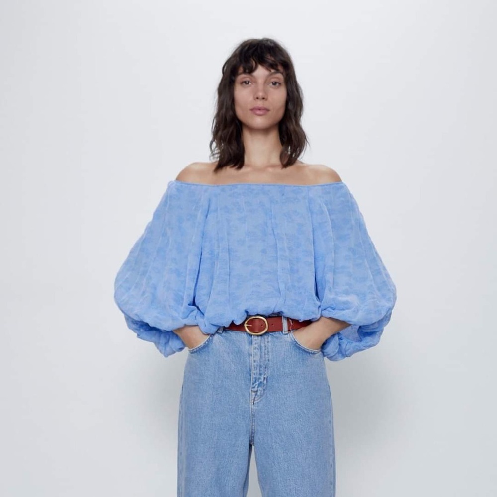 Zara off shoulder puffy sleeves
